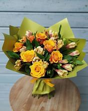 Букет цветов из:  Альстромерии и Розы в Кондрово