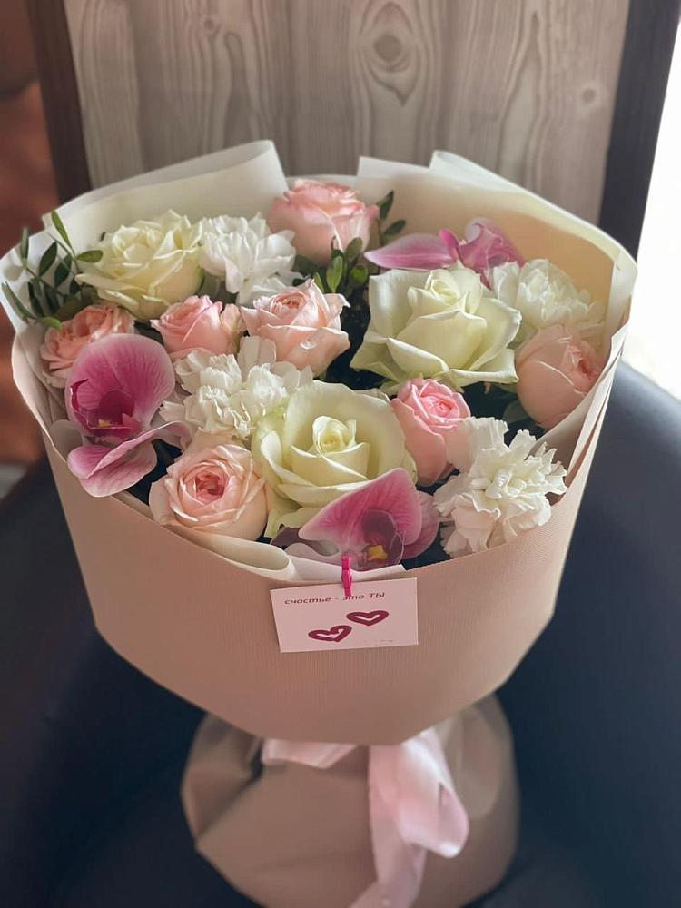 Букет цветов из: Орхидеи, Розы и Гвоздики в Кондрово