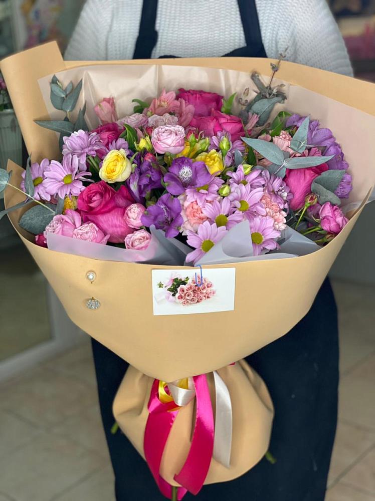 Букет цветов из: Хризантемы, Гвоздики и Альстромерии в Кондрово