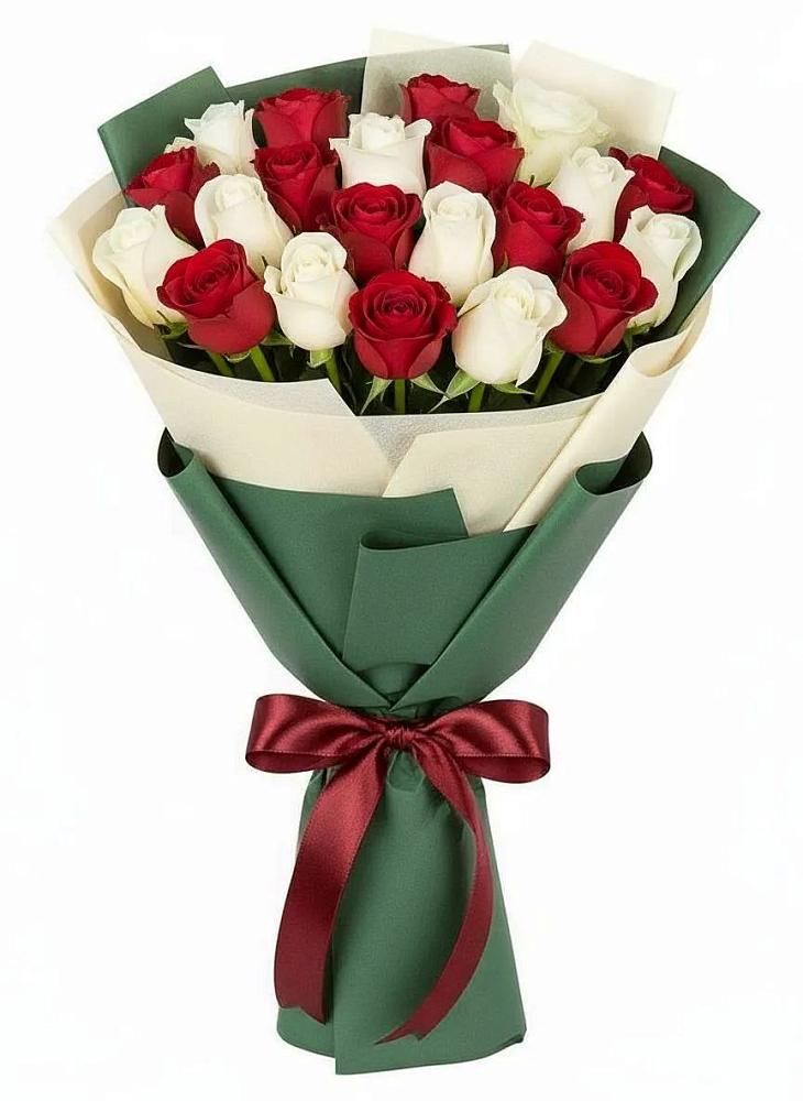 Букет Микс из красных и белых роз в Кондрово