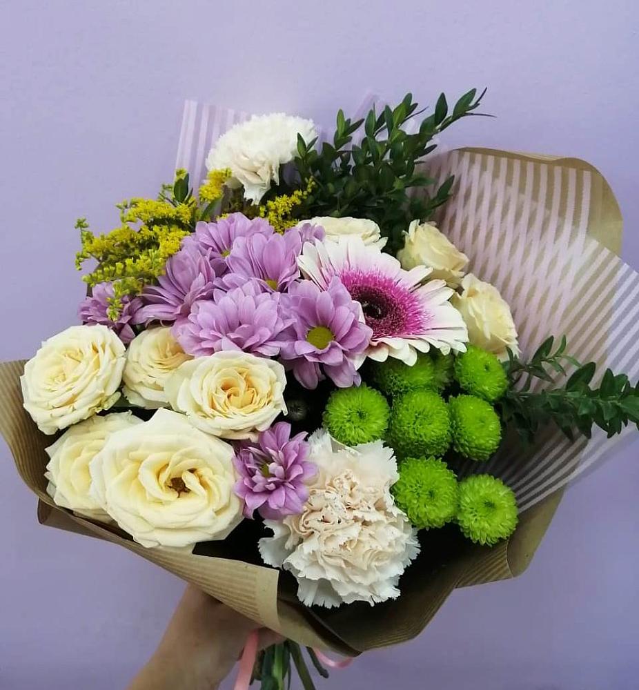 Букет цветов из: Хризантемы, Розы, Гвоздики и Герберы в Кондрово