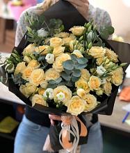 Букет цветов из:  Розы и Лизиантусы в Кондрово