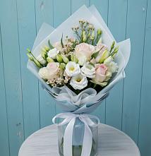 Букет цветов из:  Розы и Лизиантусы в Кондрово